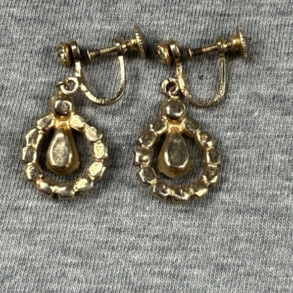 Vintage Gold-Tone Screw Back Clip-On Earrings Clear Rhinestones Teardrop Accent - Picture 7 of 16